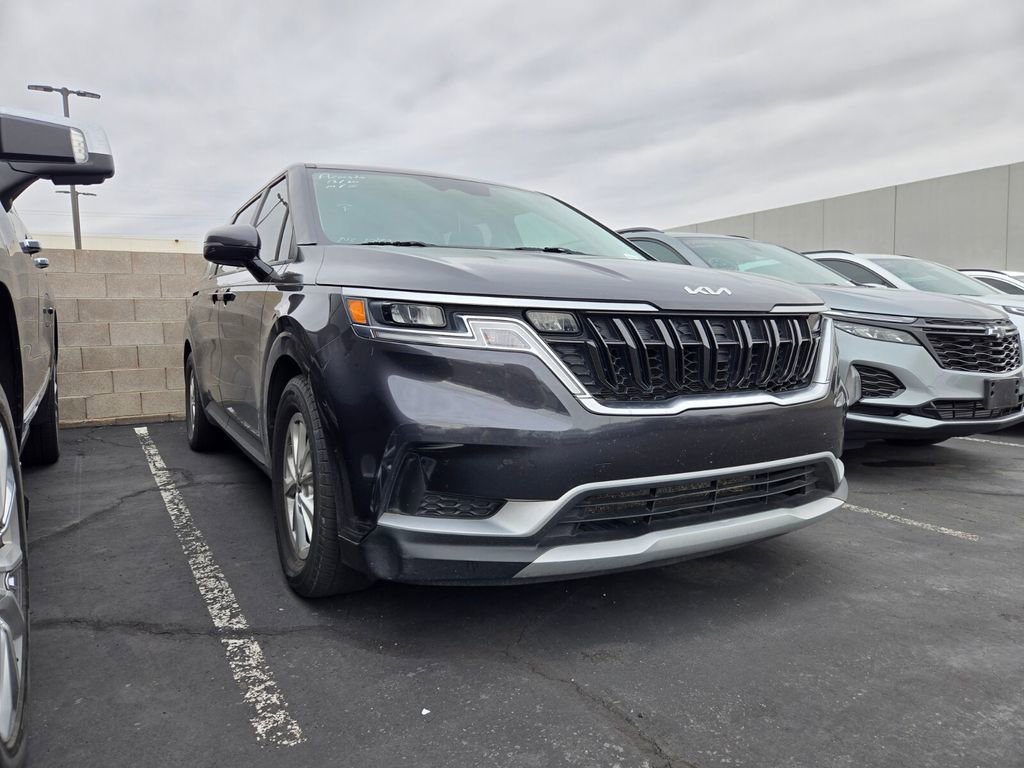 2022 Kia Carnival LX Seat Pkg's photo