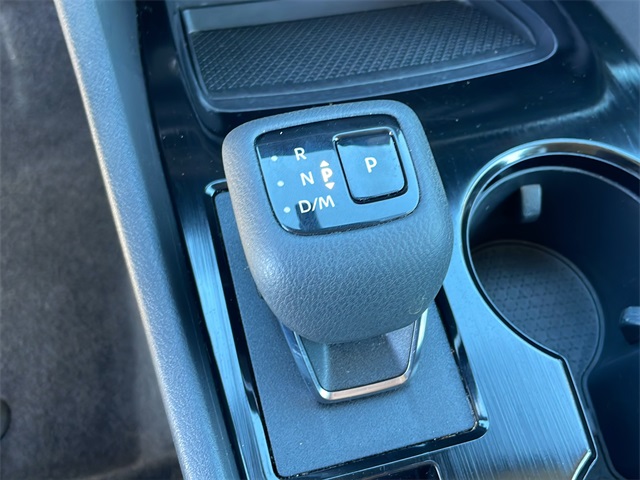 2023 Nissan Rogue SV photo 28
