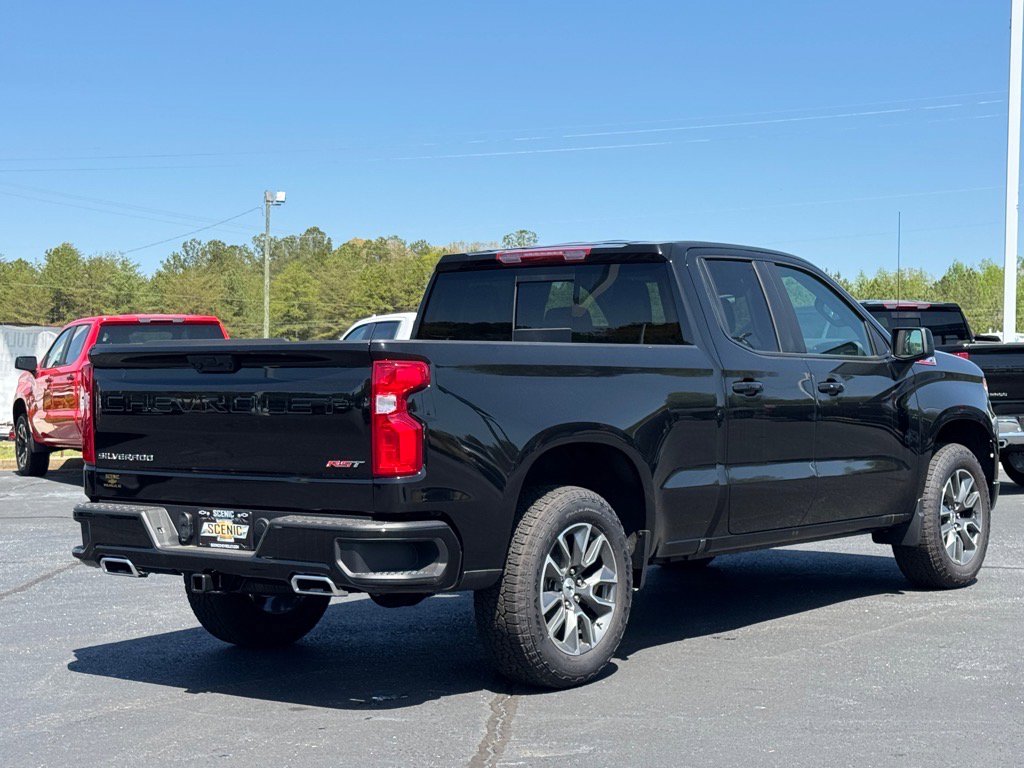 2025 Chevrolet Silverado 1500 RST photo 3