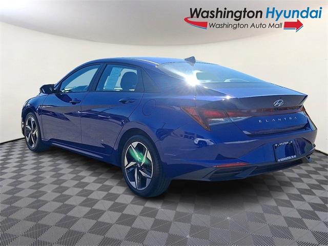 2023 Hyundai Elantra SEL photo 4