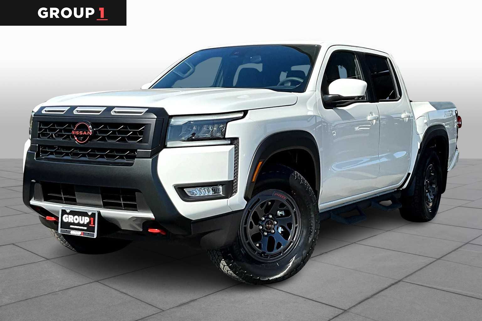2026 Nissan Frontier PRO-X's photo