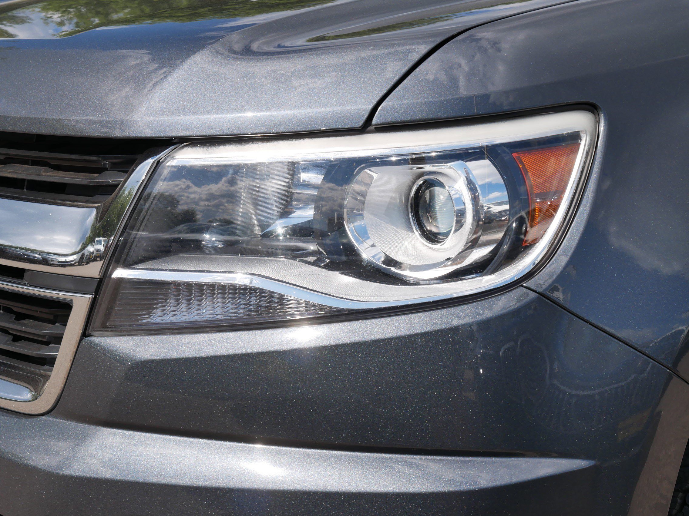 2017 Chevrolet Colorado LT photo 16