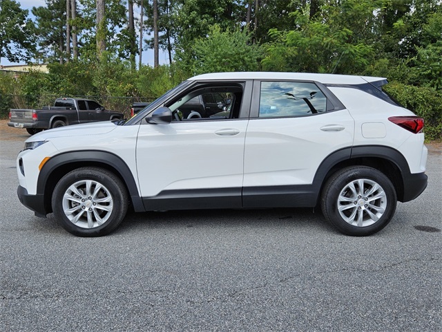 2023 Chevrolet Trailblazer LS photo 3