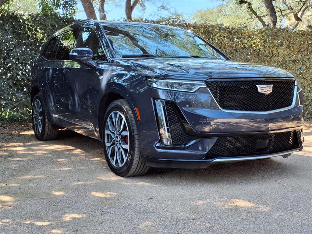 2024 Cadillac XT6 Sport photo 3