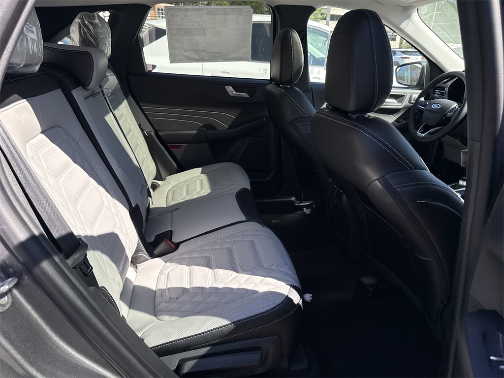 2024 Ford Escape Plug-In Hybrid photo 28