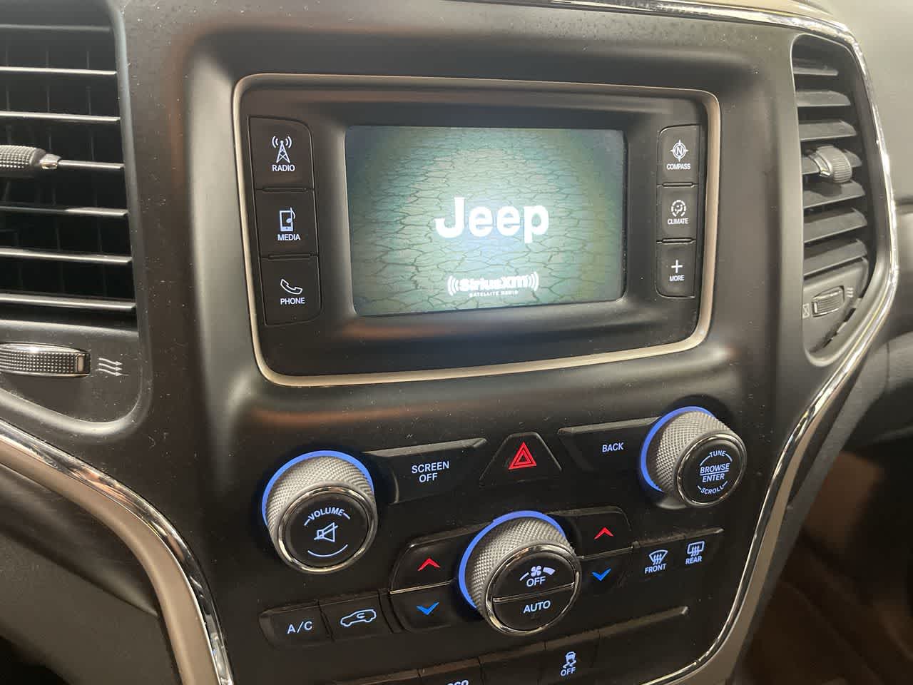 2015 Jeep Grand Cherokee Laredo photo 13
