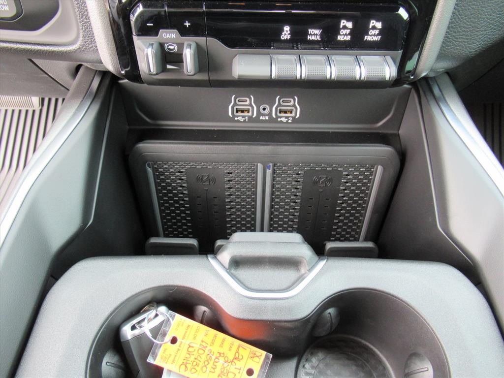 2026 Ram 2500 Big Horn photo 26