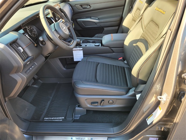 2025 Nissan Pathfinder Rock Creek photo 9