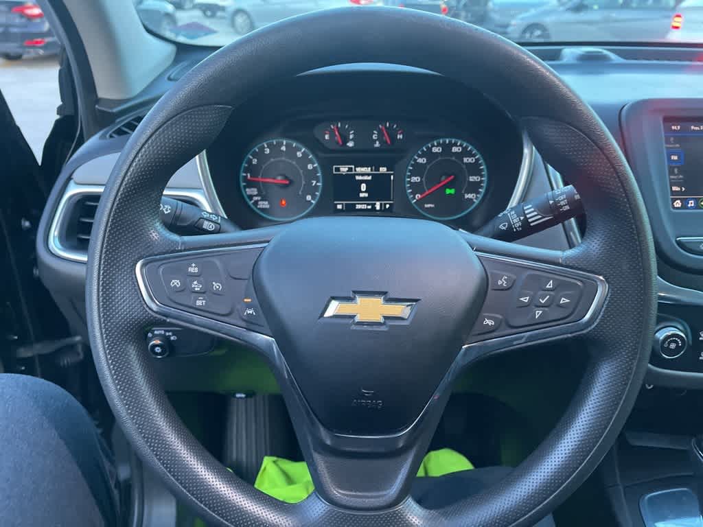 2021 Chevrolet Equinox LS photo 9
