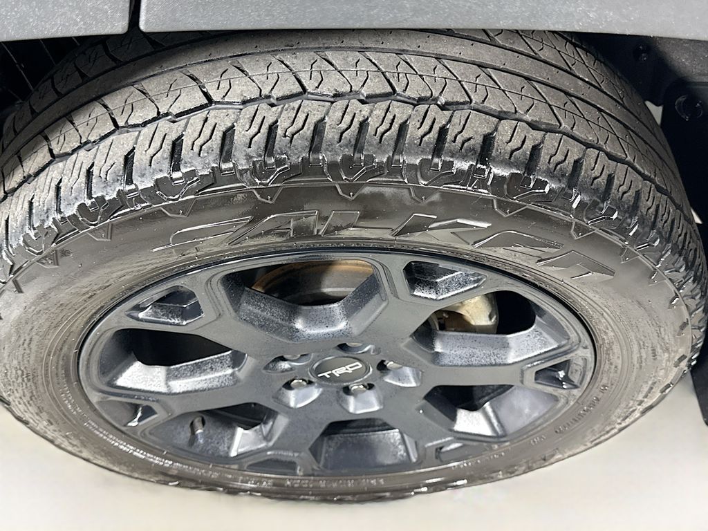 2024 Toyota RAV4 TRD Off-Road photo 30