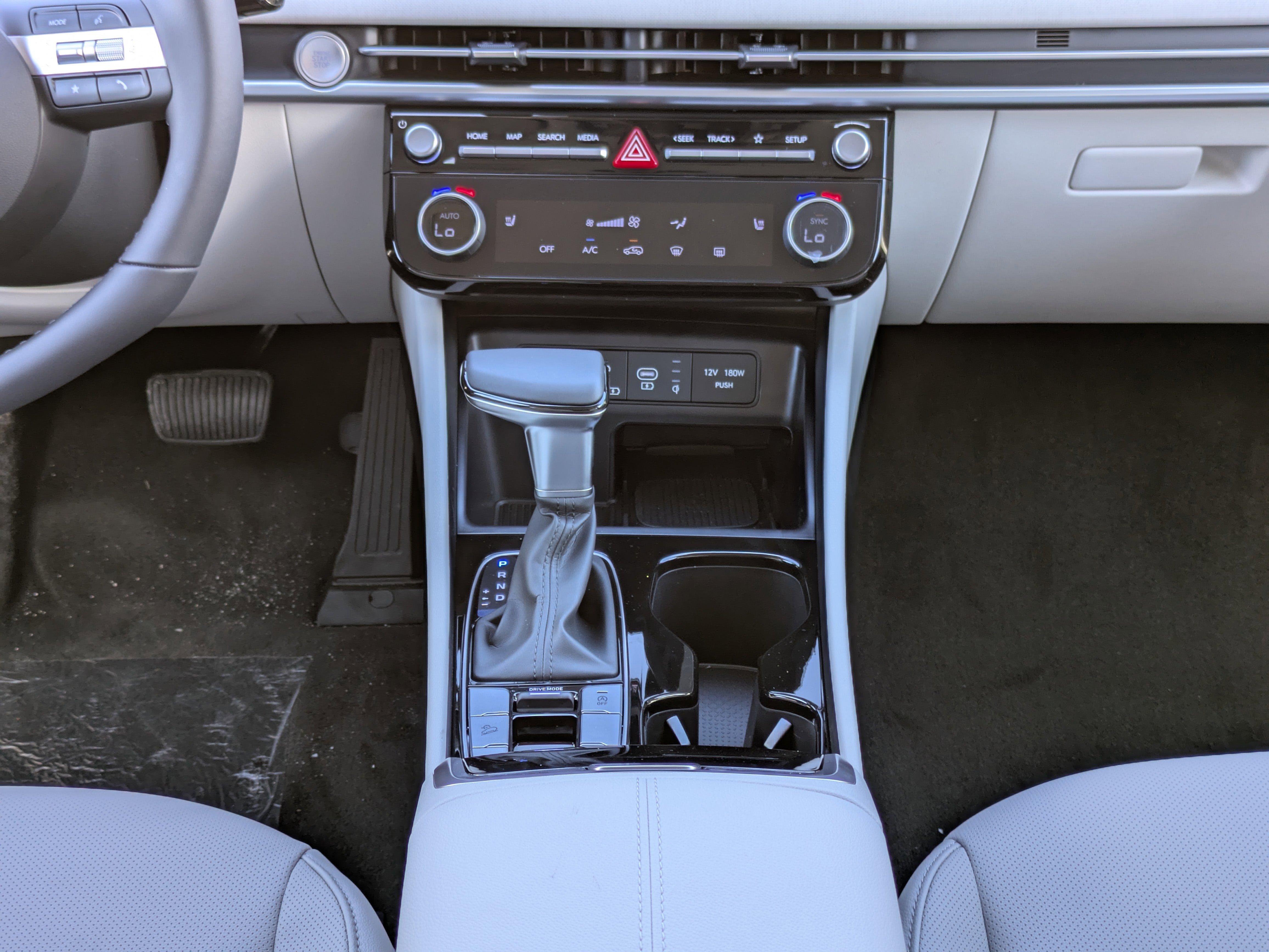 2026 Hyundai Tucson SEL Convenience photo 3