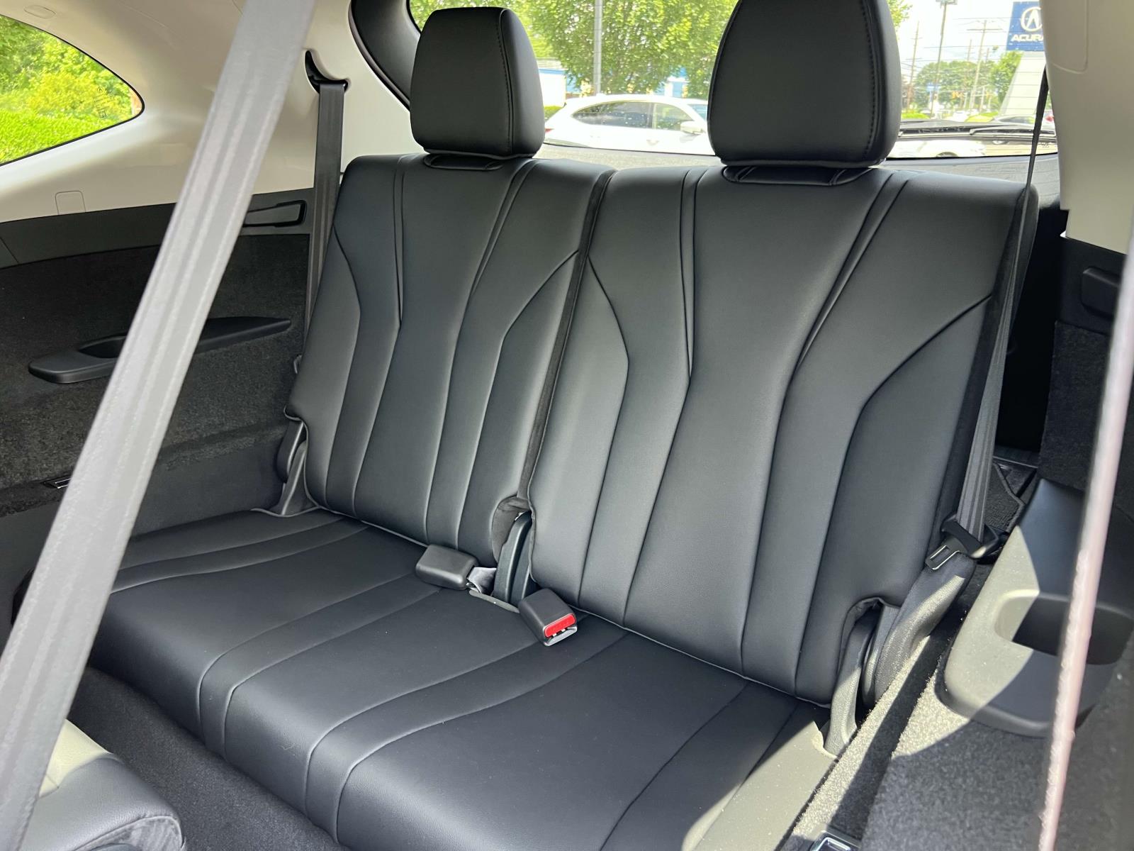 2025 Acura MDX SH-AWD photo 13