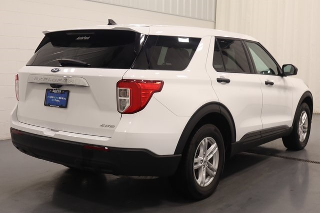 2023 Ford Explorer Base photo 3