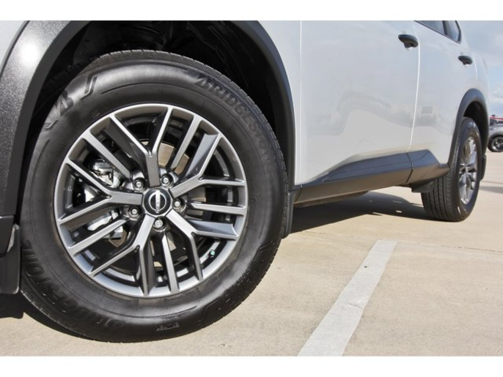 2025 Nissan Rogue S Silver at Robbins Nissan