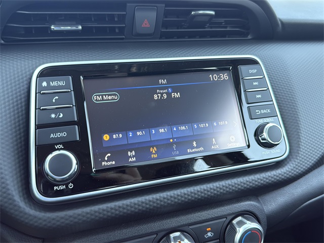 2025 Nissan Kicks Play S photo 15