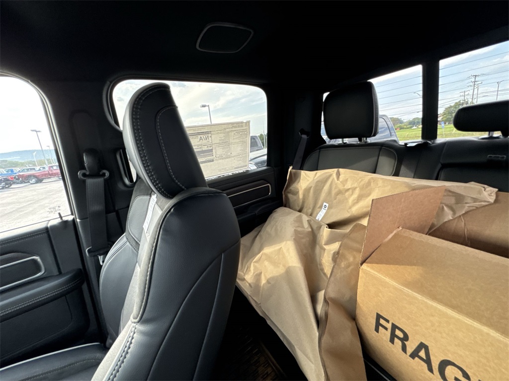 2026 Ram 4500 Tradesman photo 12