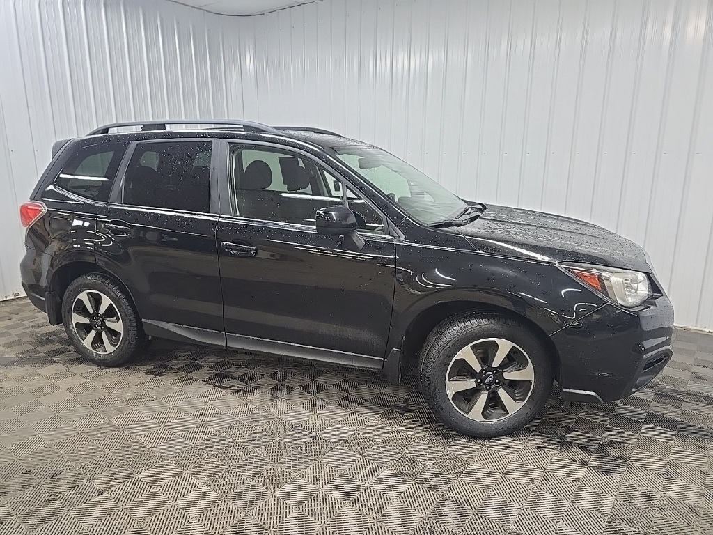 2017 Subaru Forester Premium's photo