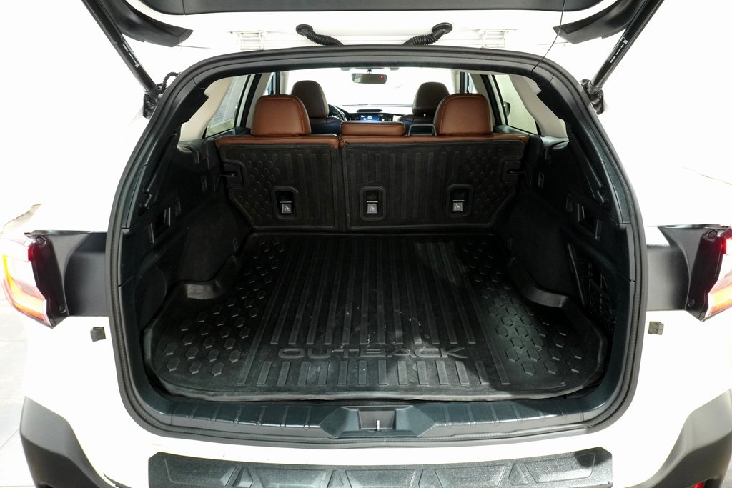 2022 Subaru Outback Touring photo 5