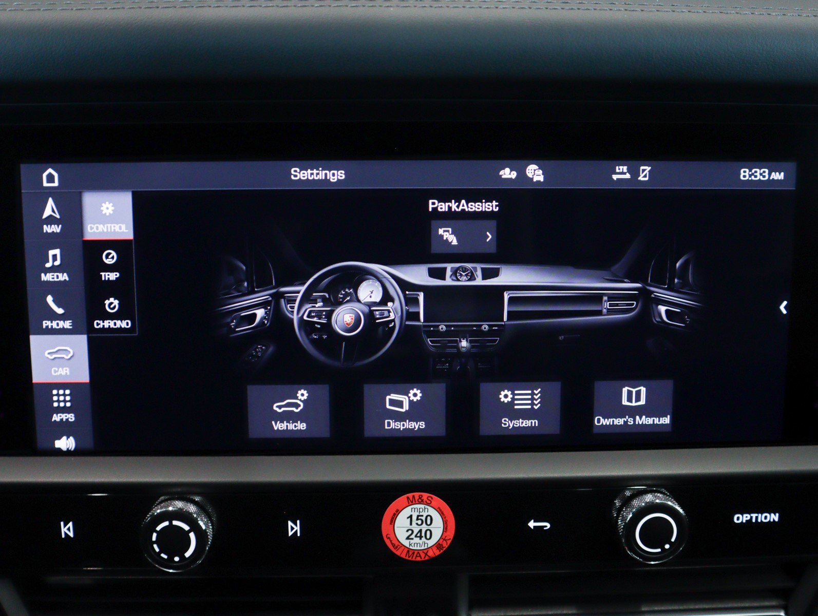 2025 Porsche Macan T photo 18