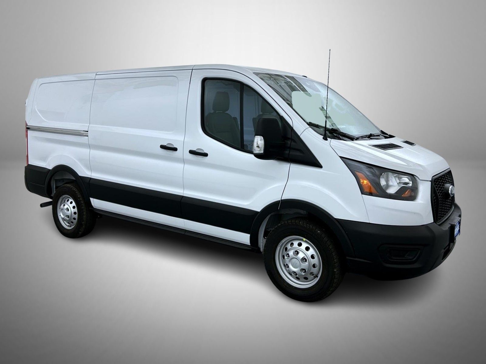 2025 Ford Transit photo 2