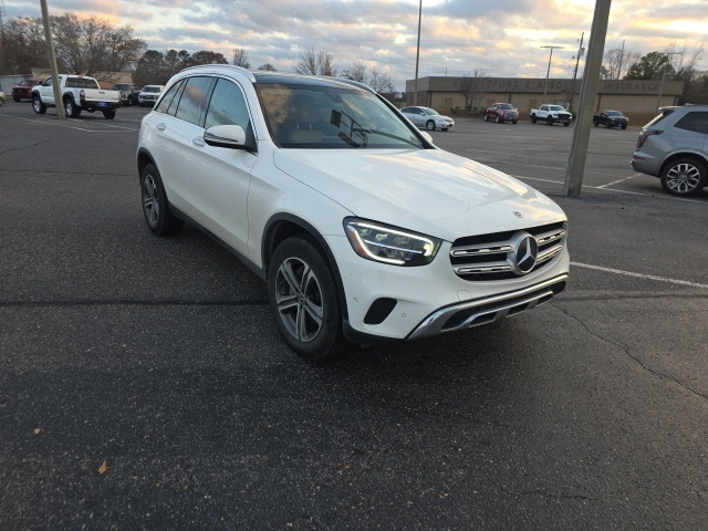 2021 Mercedes-Benz GLC GLC300's photo