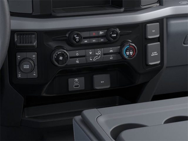 2025 Ford F-250 photo 15