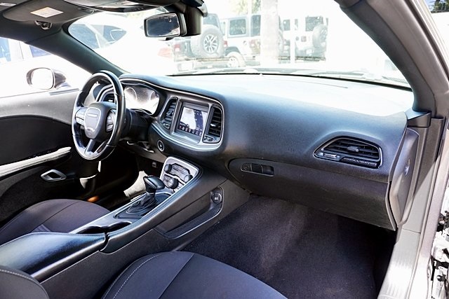 2022 Dodge Challenger GT photo 9
