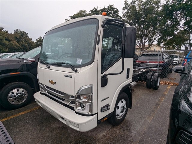 2025 Chevrolet Silverado 3500HD photo 4