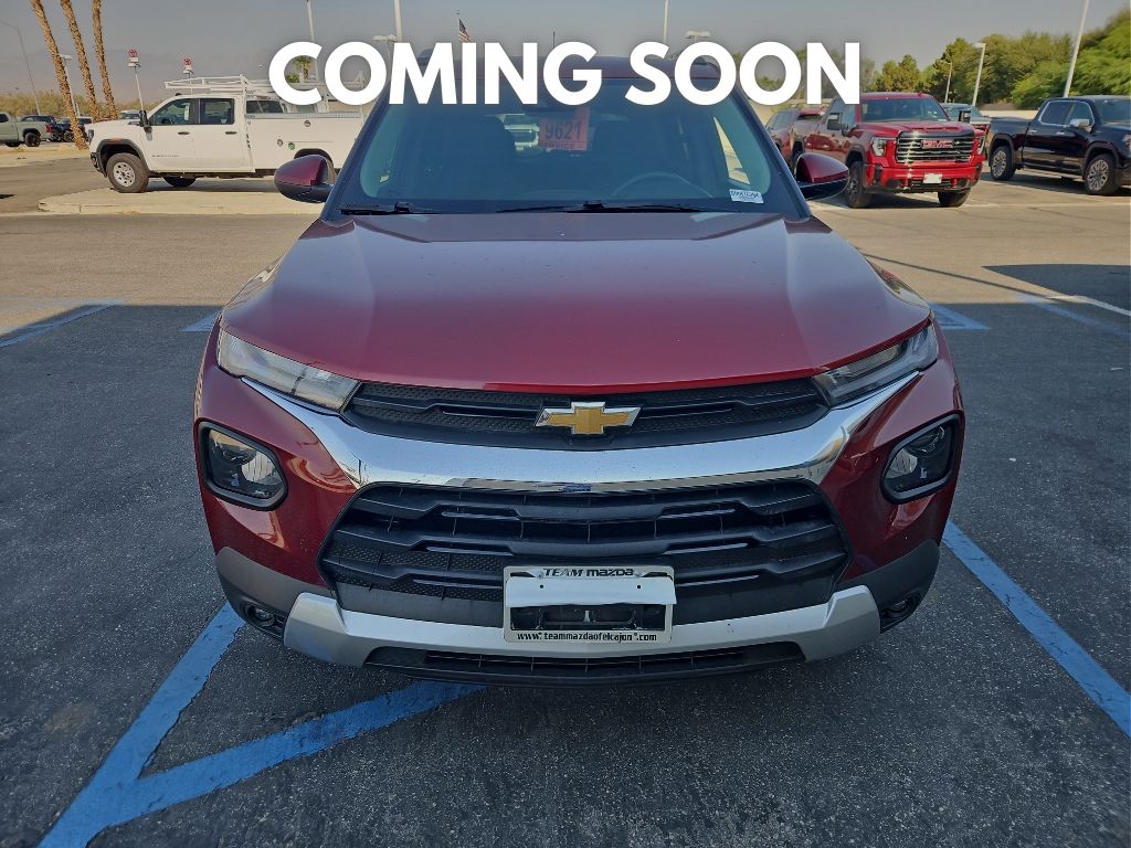 2023 Chevrolet Trailblazer LT photo 2