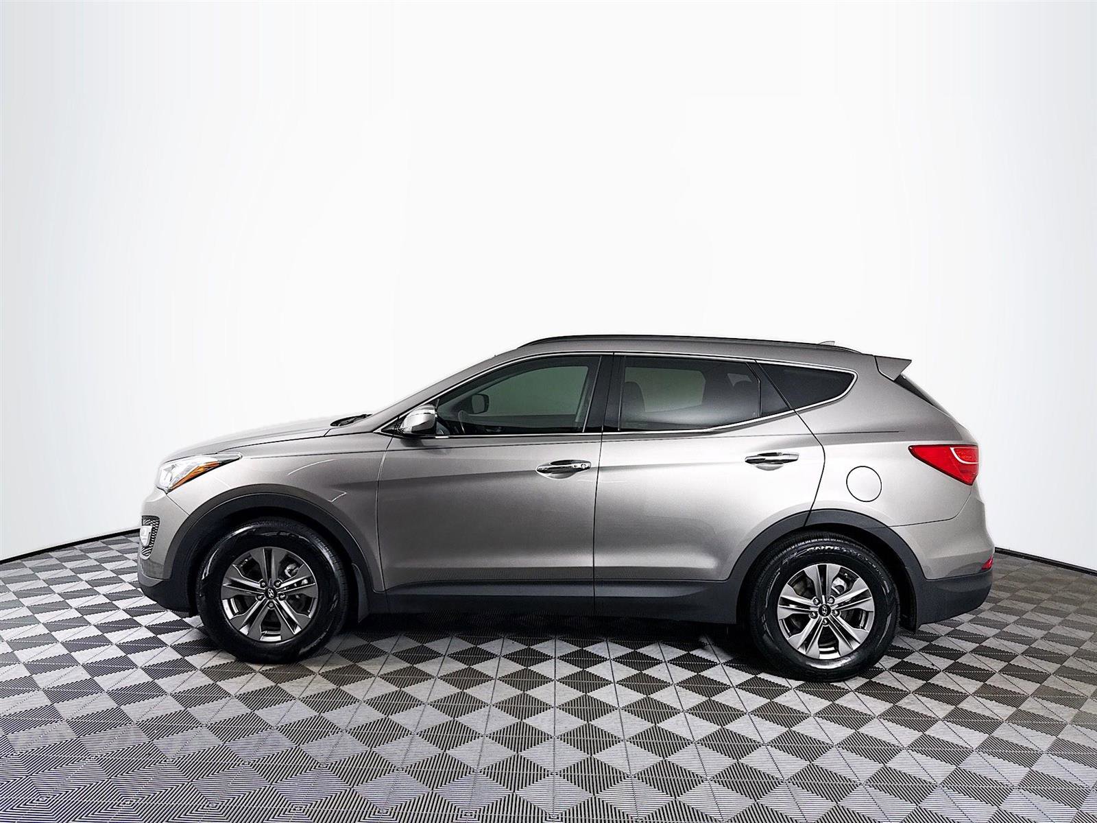 2016 Hyundai Santa Fe Sport Base photo 3