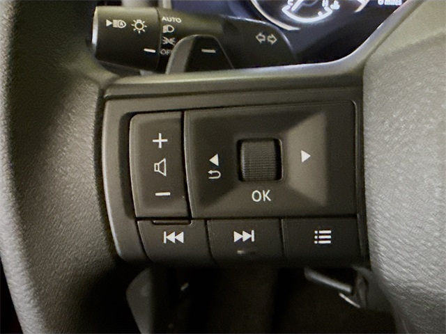 2025 Nissan Rogue S photo 12