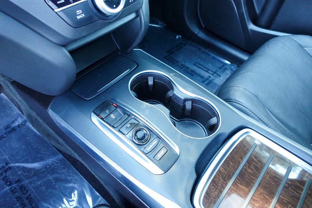 2019 Acura MDX photo 20