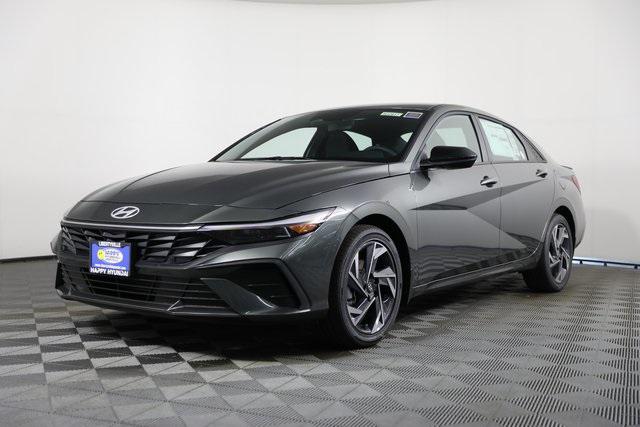 2025 Hyundai Elantra SEL Sport photo 2