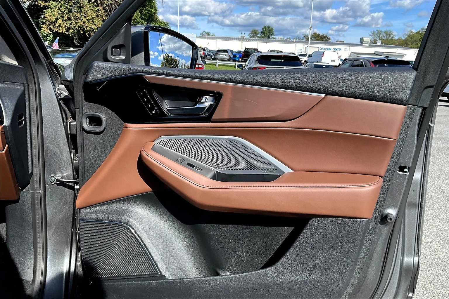 2022 Acura MDX Technology photo 21