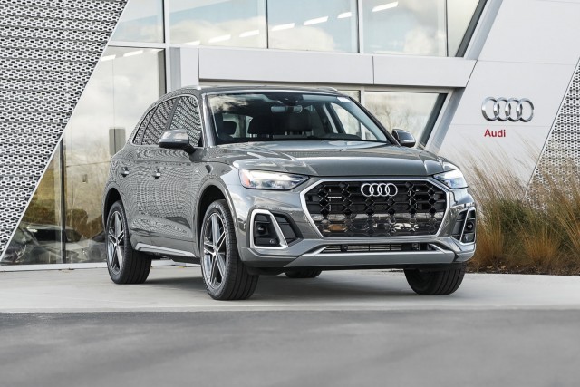 2025 Audi Q5 S line Premium