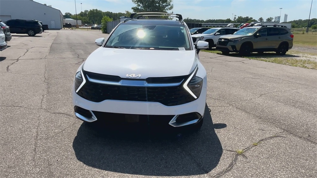 2025 Kia Sportage SX photo 3