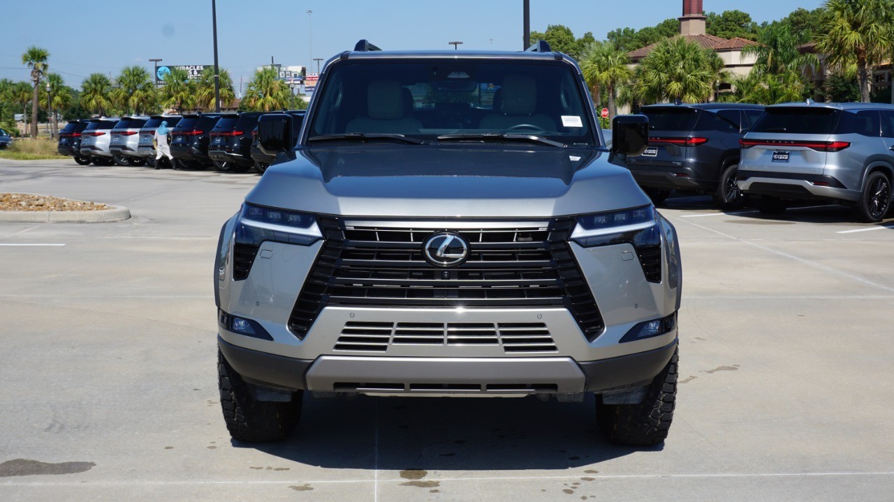 2024 Lexus GX 550 Overtrail photo 3