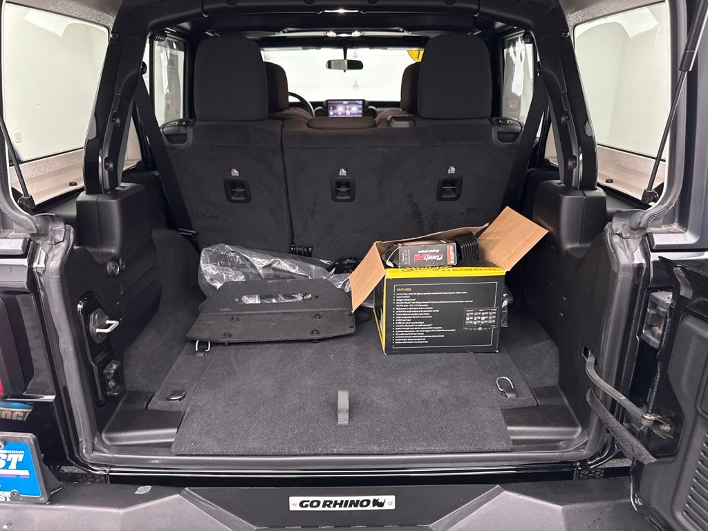 2021 Jeep Wrangler Unlimited Willys photo 20