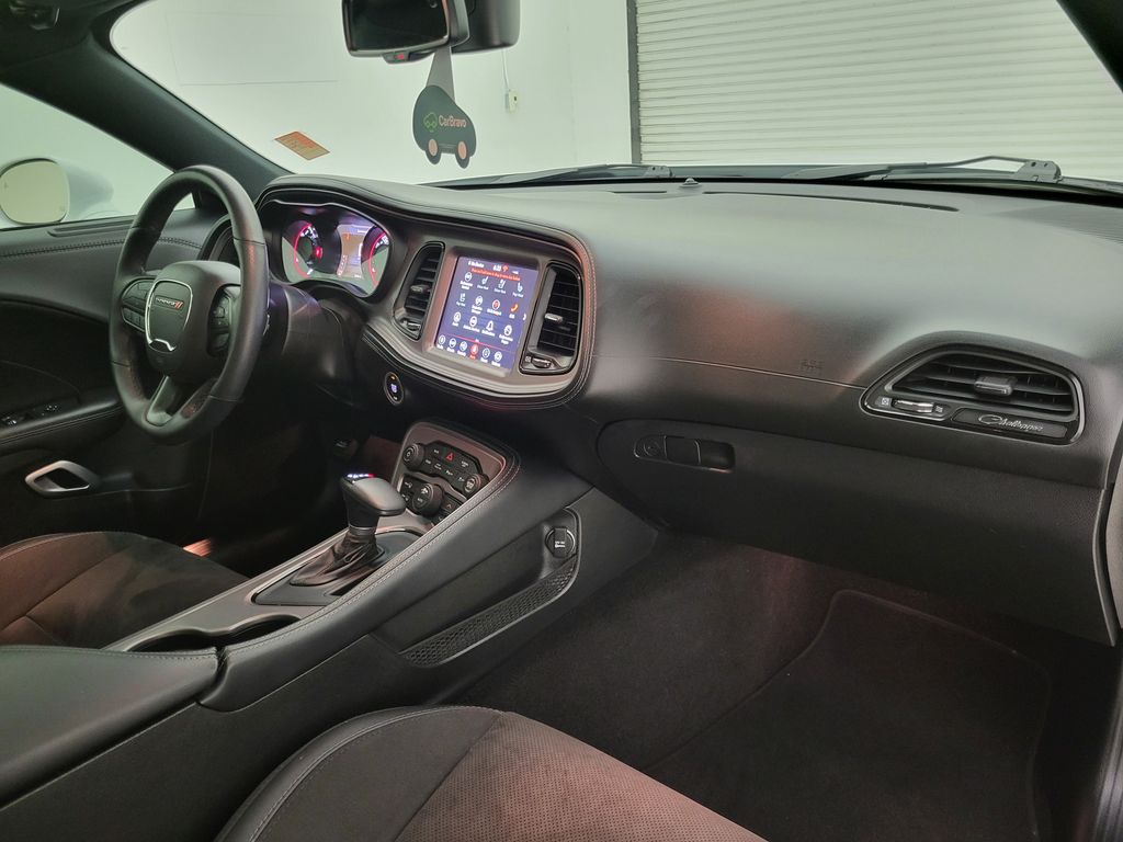 2023 Dodge Challenger R/T photo 22