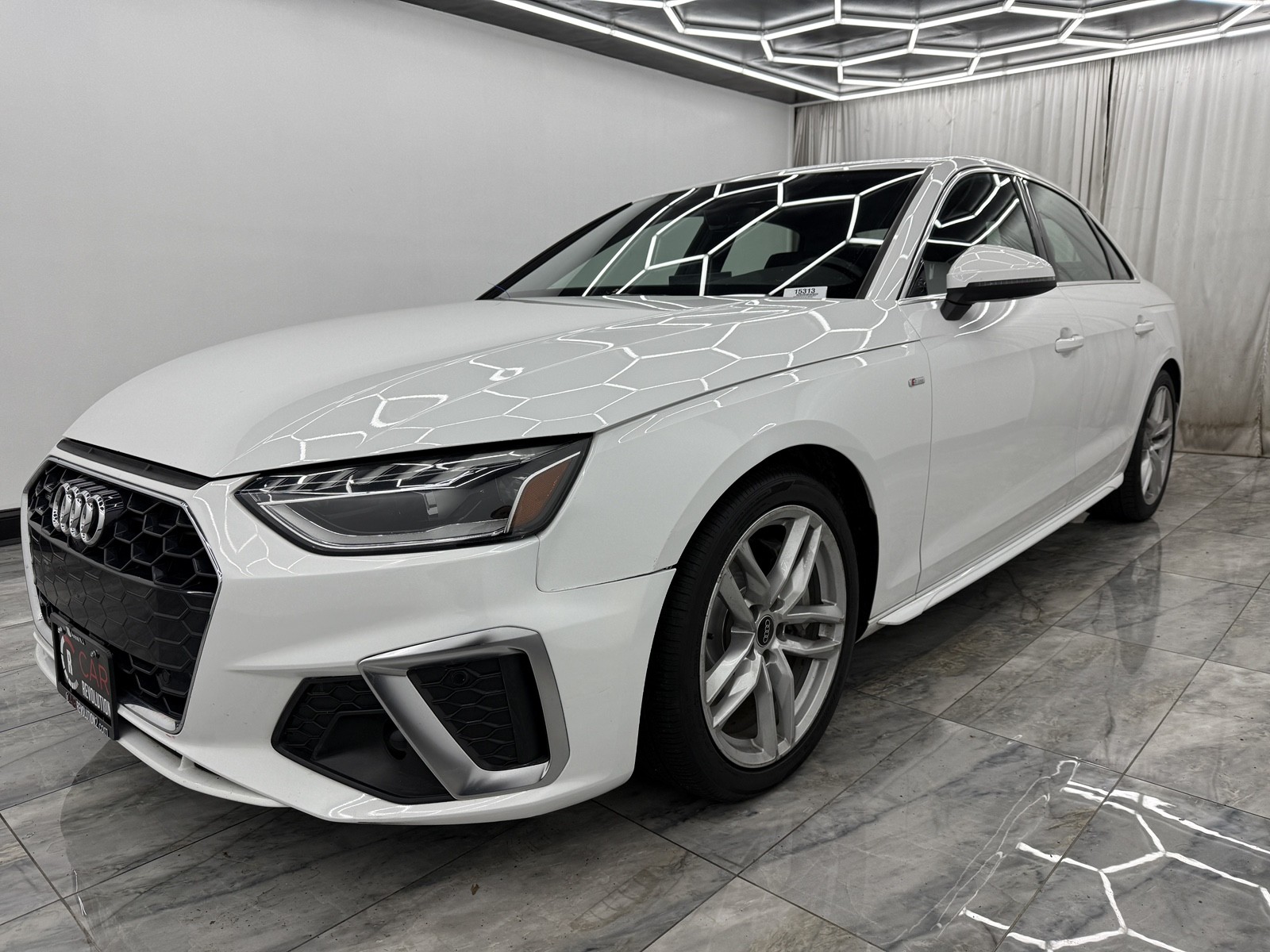 2023 Audi A4 S line Quattro Premium Plus photo 3