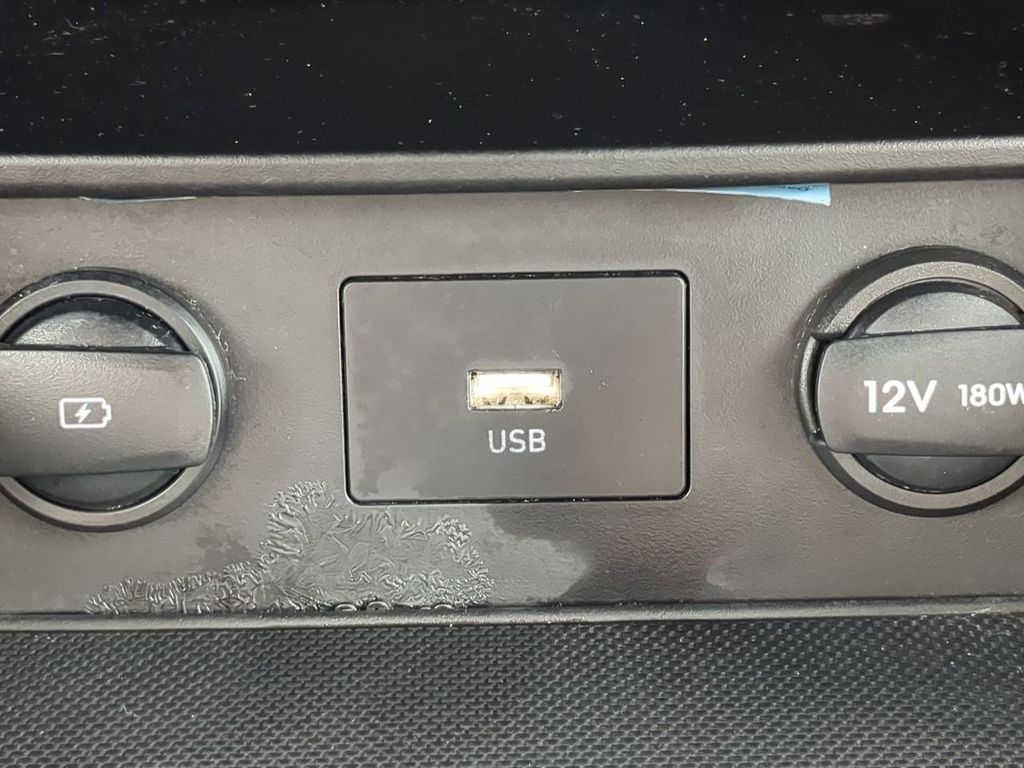 2023 Hyundai Kona SEL photo 22