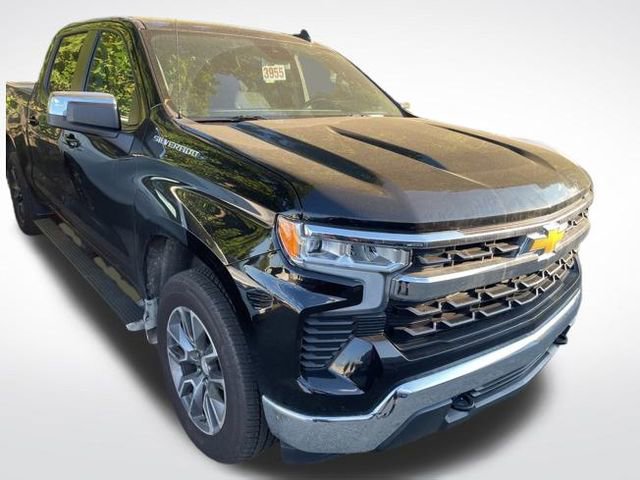 2022 Chevrolet Silverado 1500 LT photo 2