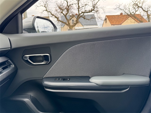 2025 Kia K4 EX photo 35
