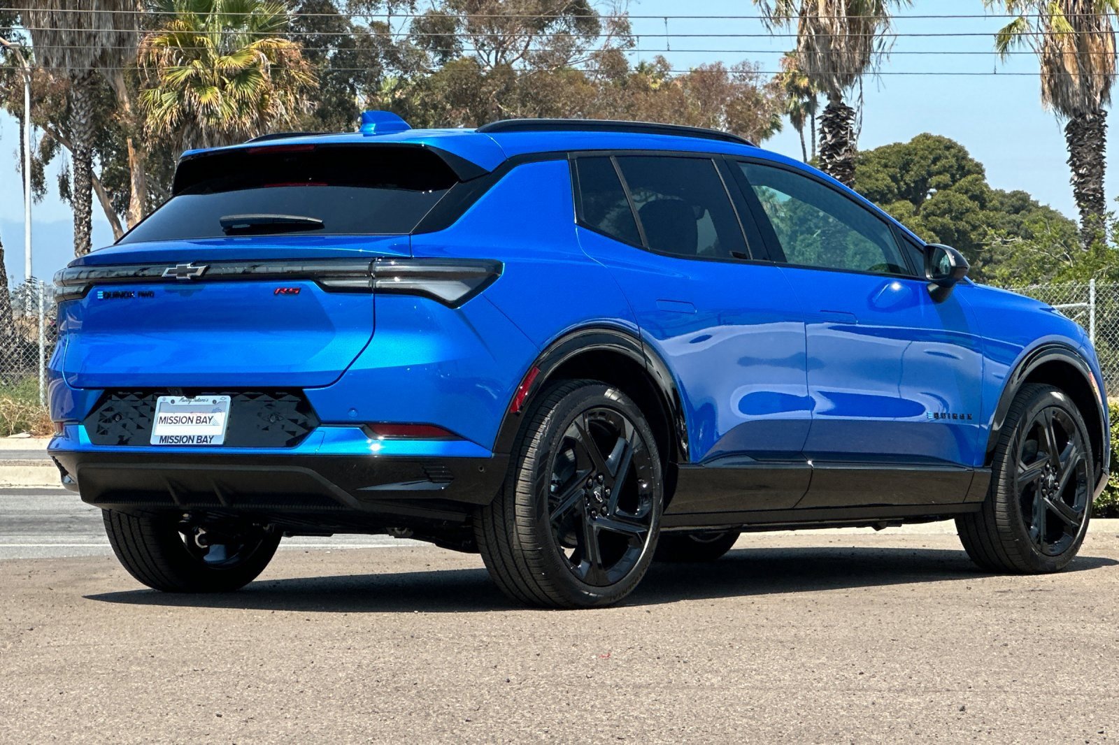 2025 Chevrolet Equinox EV 3RS photo 4
