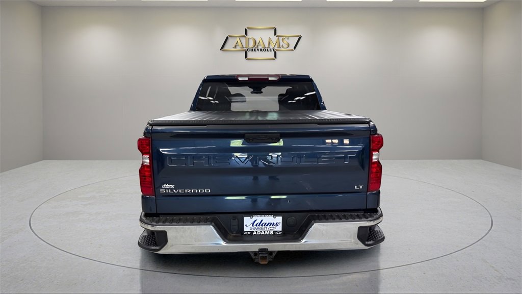 2022 Chevrolet Silverado 1500 LT photo 5