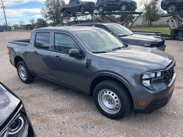 2026 Ford Maverick XL photo 2