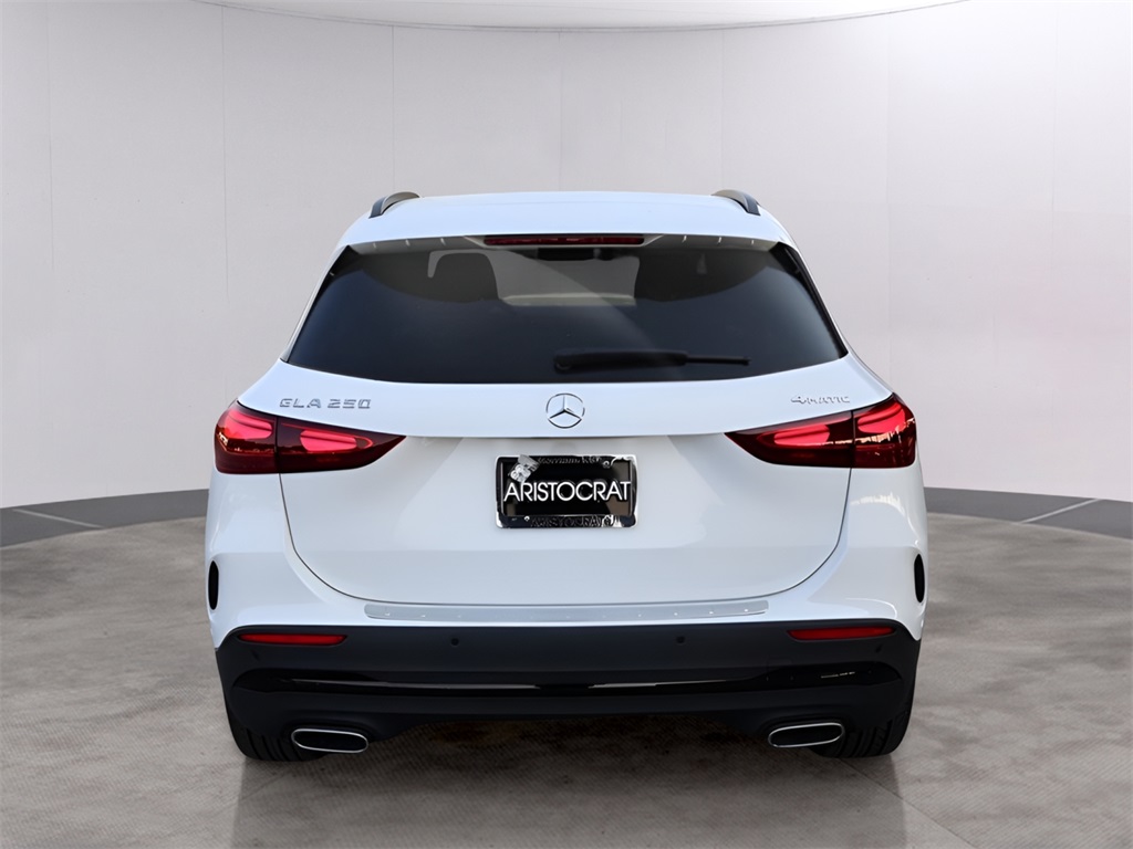 2025 Mercedes Benz GLA 250 4MATIC photo 3