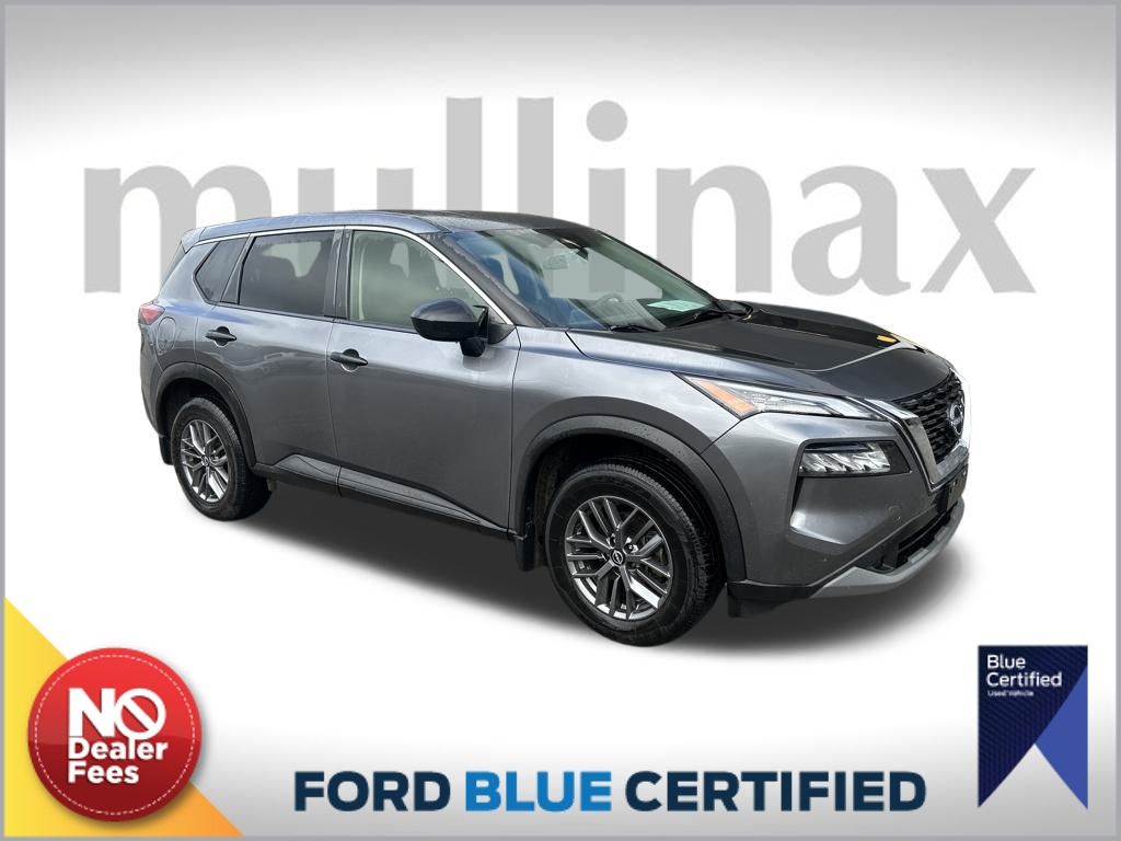 2023 Nissan Rogue S's photo