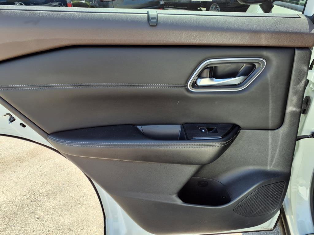 2022 Nissan Rogue Platinum photo 23