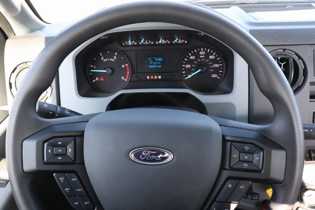 2025 Ford F-750 photo 12